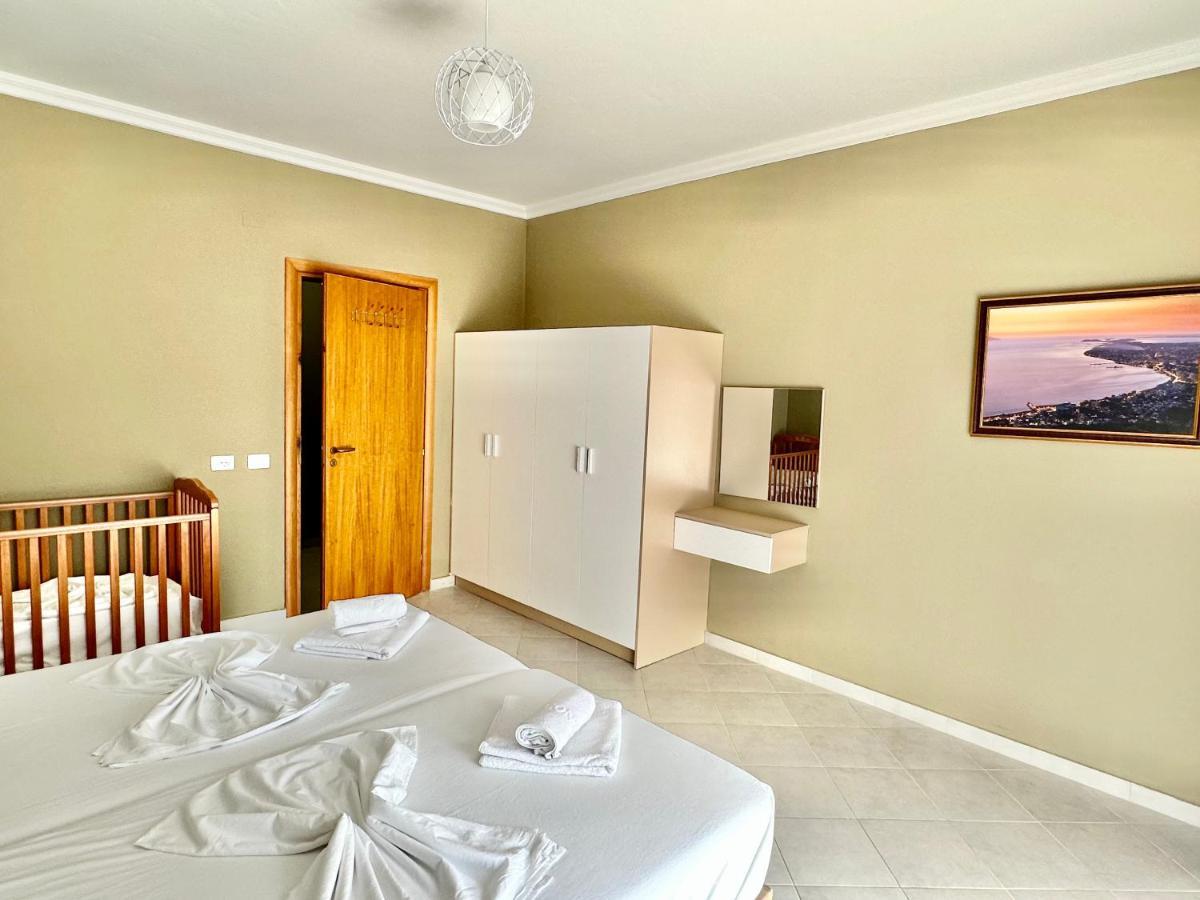 Family Suite Residence Vlorë Exteriör bild