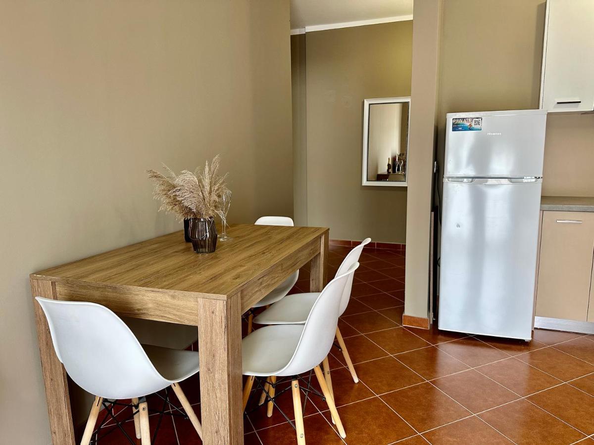 Family Suite Residence Vlorë Exteriör bild
