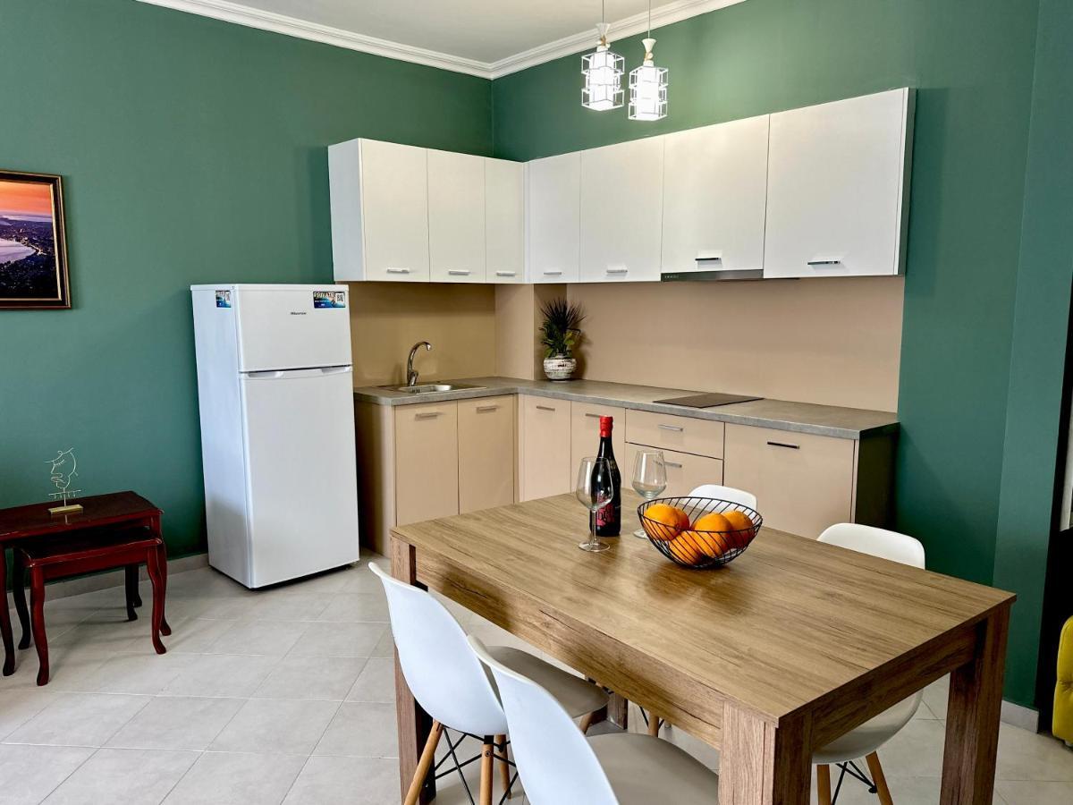 Family Suite Residence Vlorë Exteriör bild