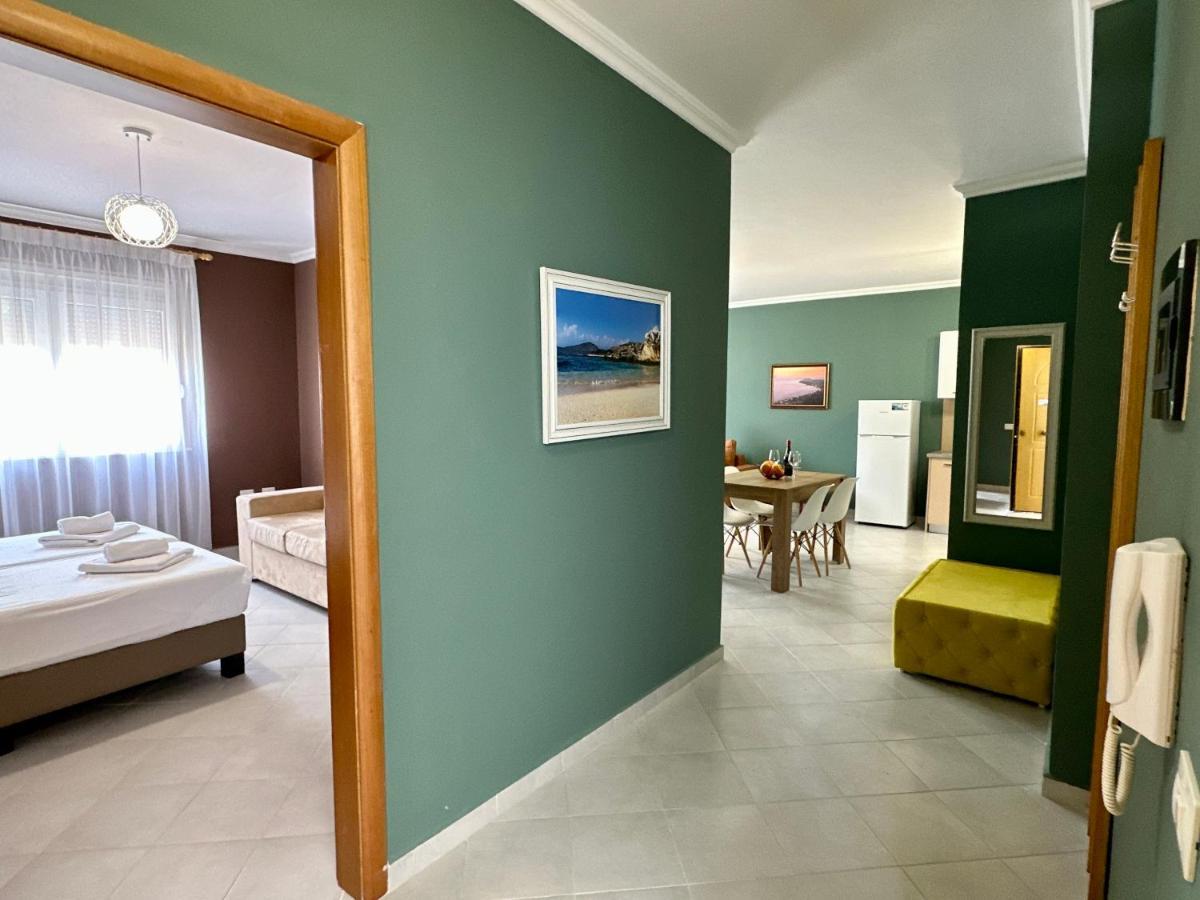 Family Suite Residence Vlorë Exteriör bild
