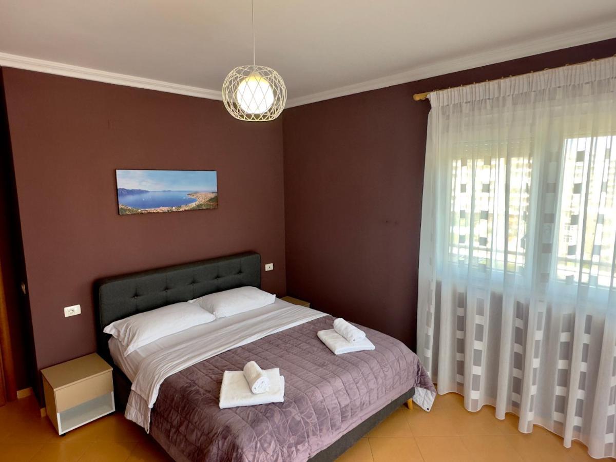 Family Suite Residence Vlorë Exteriör bild