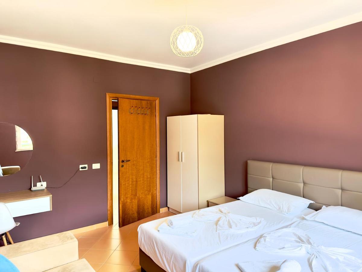 Family Suite Residence Vlorë Exteriör bild