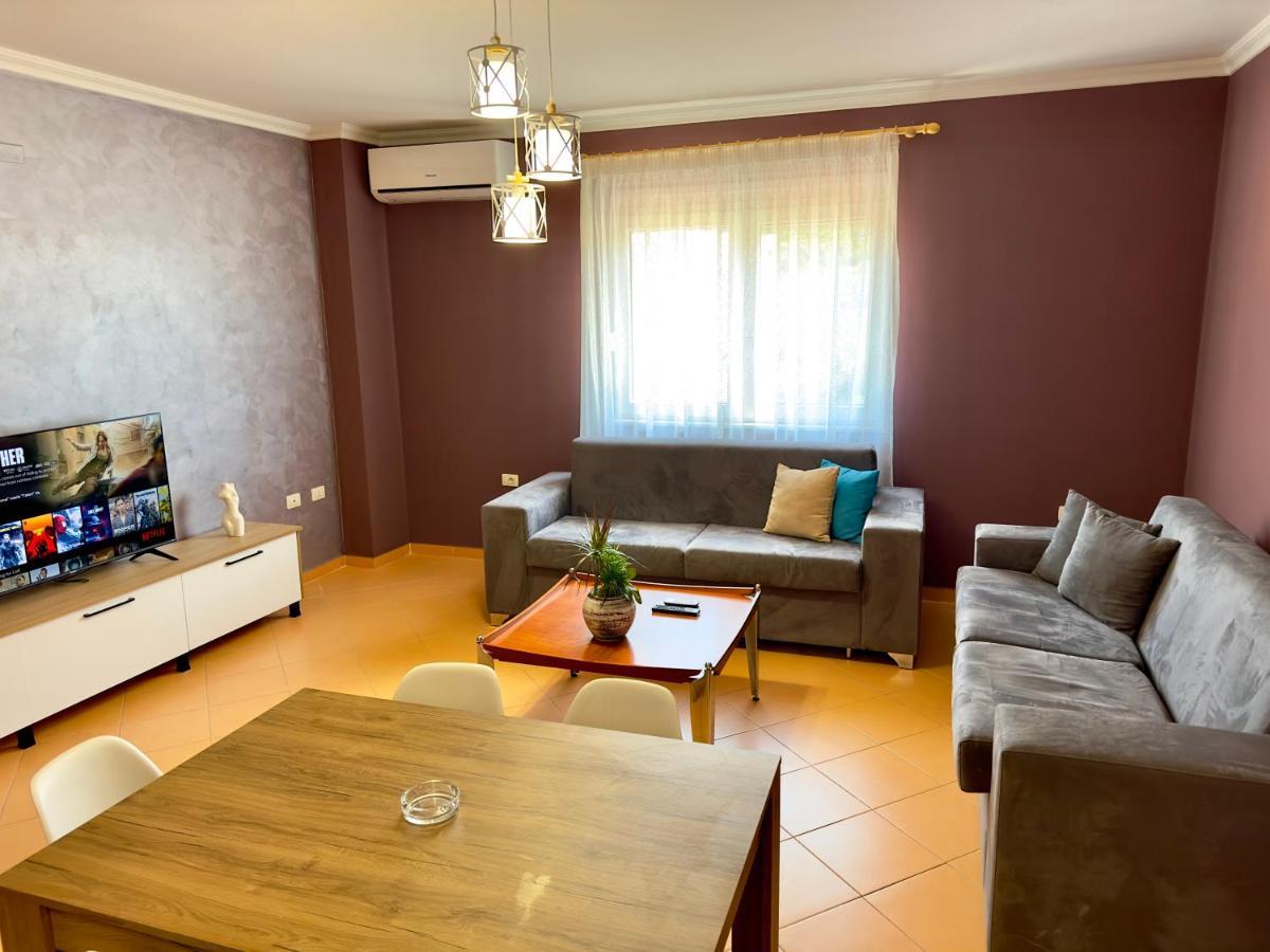 Family Suite Residence Vlorë Exteriör bild